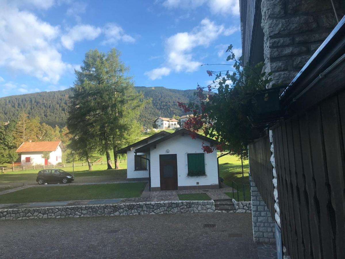 Casa Santa Maria Hotell Folgaria Eksteriør bilde