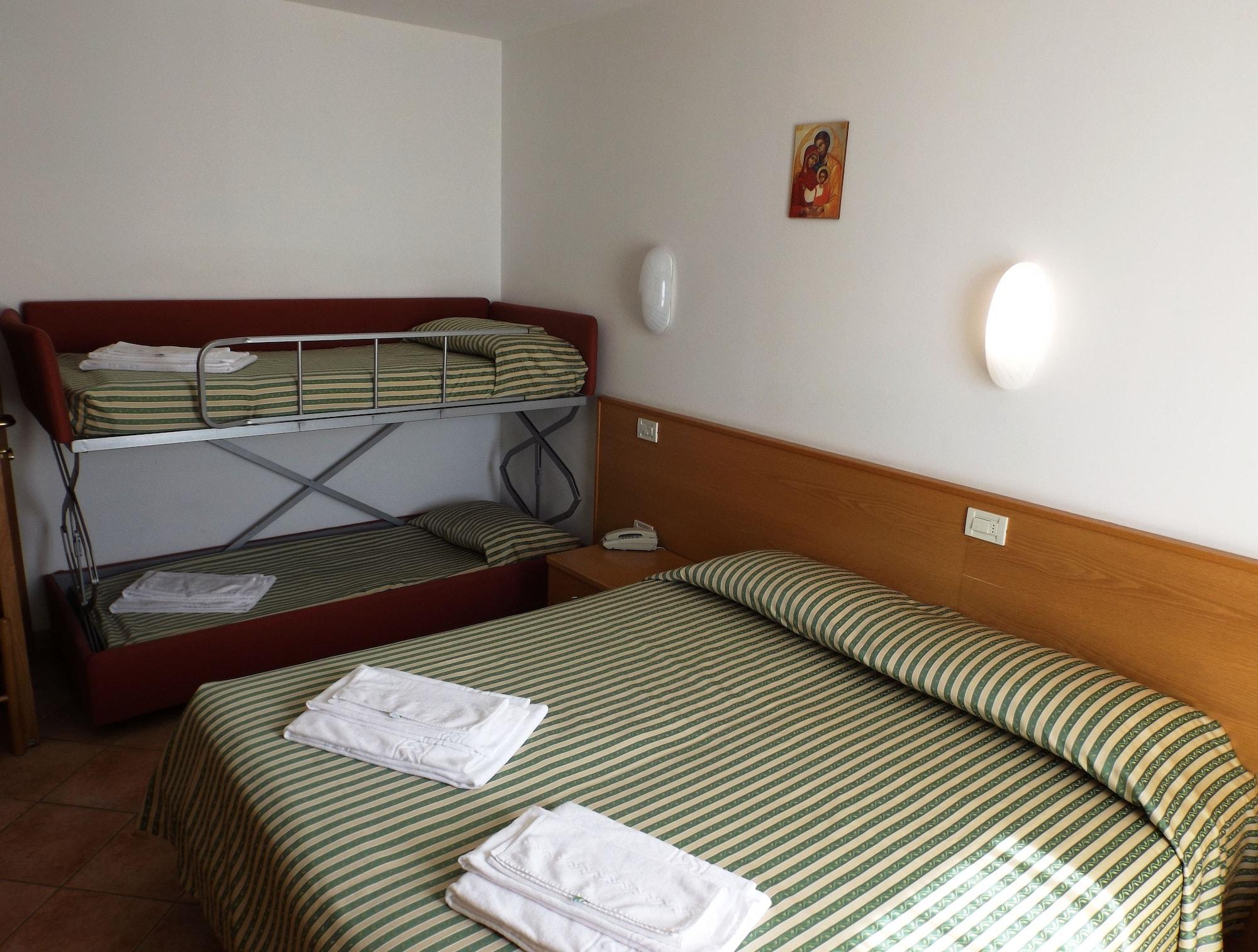 Casa Santa Maria Hotell Folgaria Eksteriør bilde