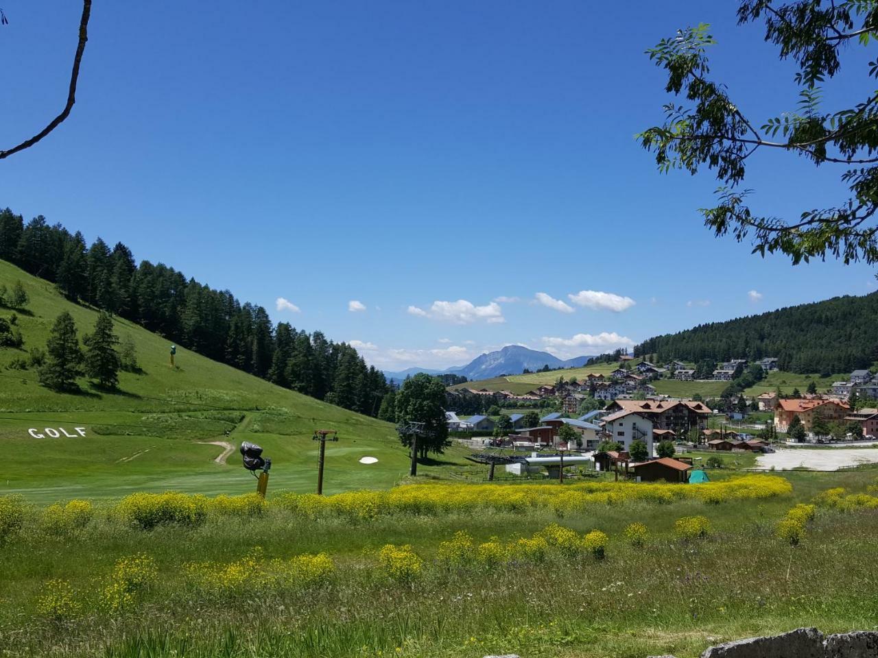 Casa Santa Maria Hotell Folgaria Eksteriør bilde